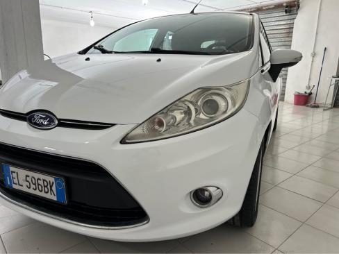 2012 Ford fiesta
