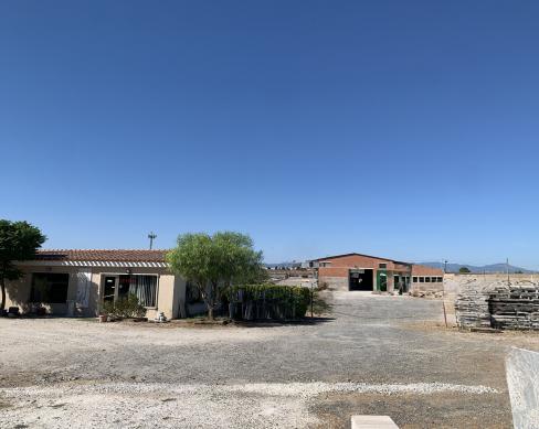 Imm. Industriale Fronte Strada